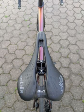 Used Specialized S-Works Tarmac SL8 - Shimano Dura-Ace Di2 2025 2025 Road & Gravel, Red — image 3 of 9