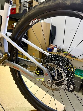 Lee Cougan Crossfire Trail 2025 2025 Mountainbike de segunda mano, Negro — imagen 5 de 8