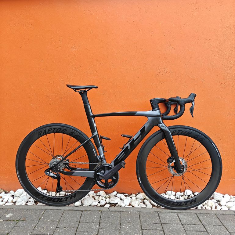 Used BH Bikes AEROLIGHT 7.0 - Shimano Ultegra Di2 2024 Road & Gravel, Black — image 2 of 7