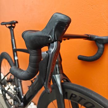 Used BH Bikes AEROLIGHT 7.0 - Shimano Ultegra Di2 2024 Road & Gravel, Black — image 6 of 7