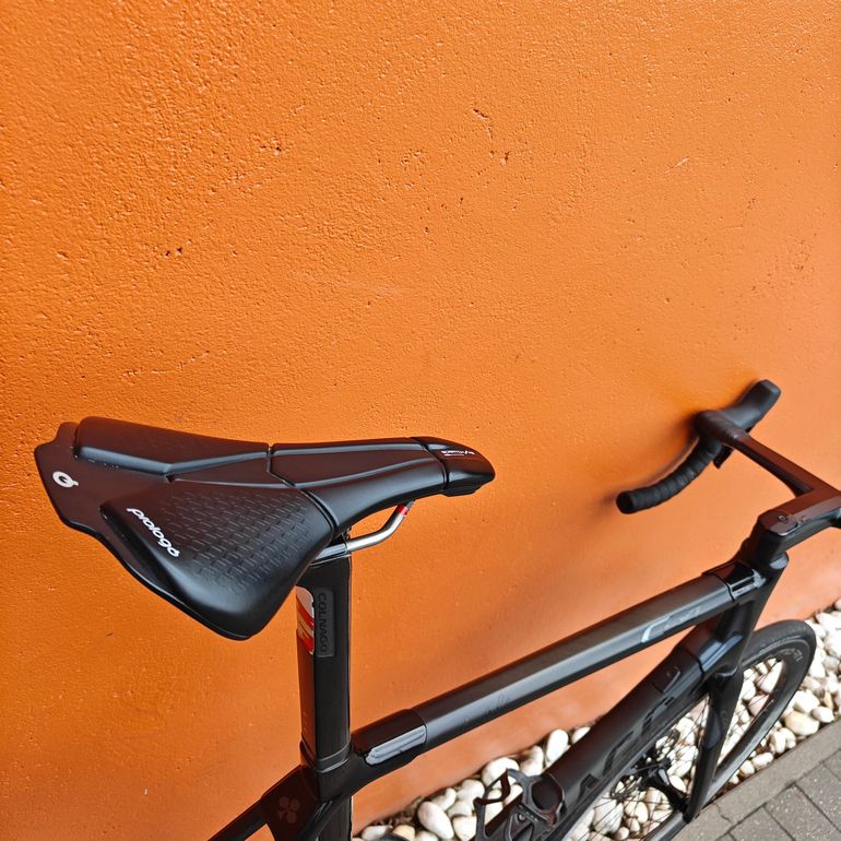 Used Colnago C64 - Sram Rival AXS / 2021 2021 Road & Gravel — image 6 of 13