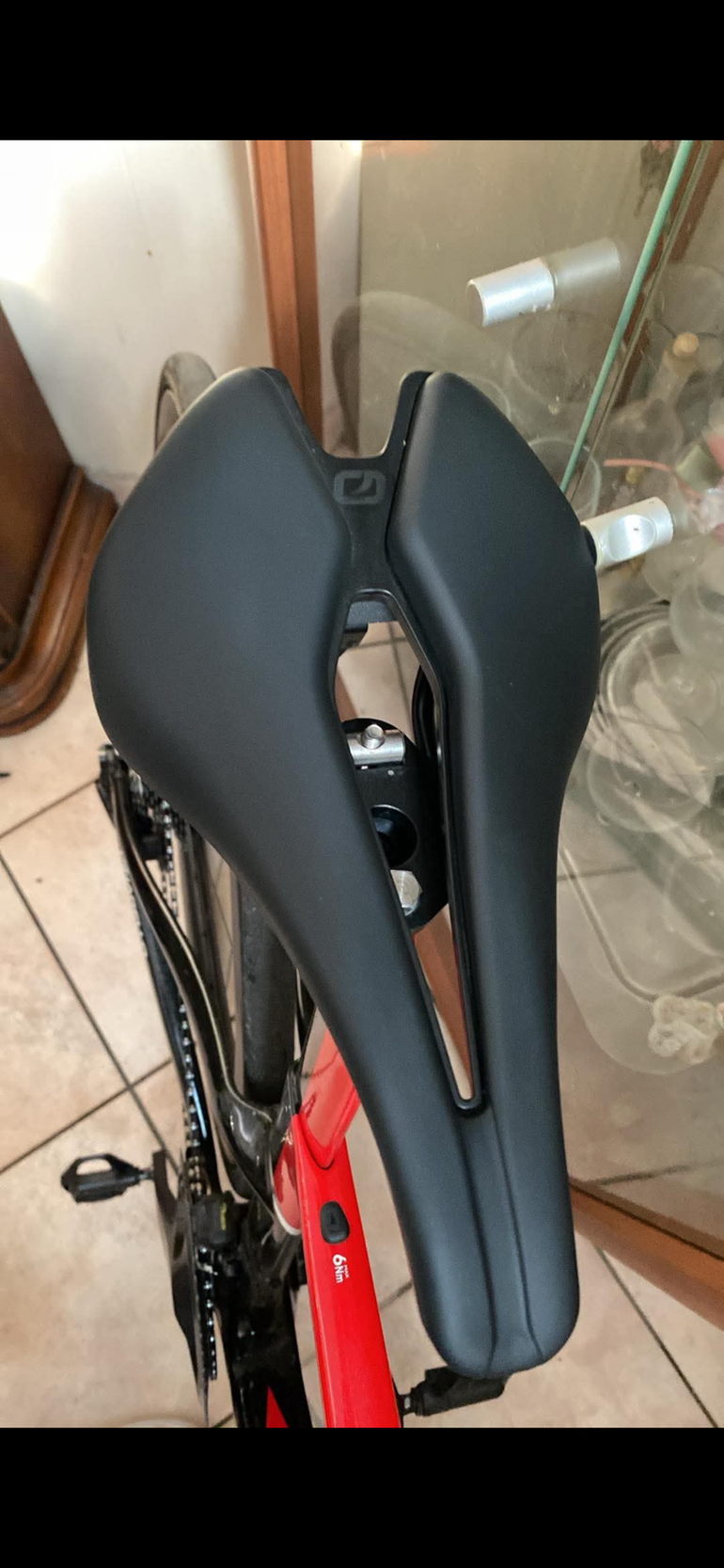 Used Pinarello F7 ULTEGRA Di2 2023 2023 Road & Gravel, Red — image 3 of 4