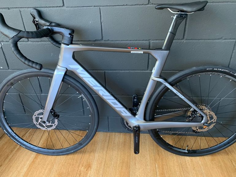 Used Merida REACTO 4000 2025 2025 Road & Gravel, Light Gray — image 2 of 8