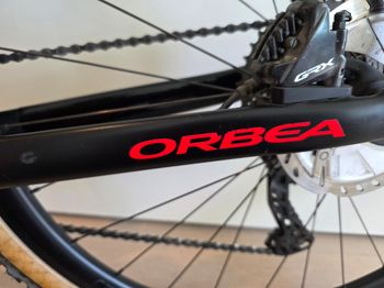 Used Orbea TERRA M20i 2022 2022 Road & Gravel, Black — image 4 of 6