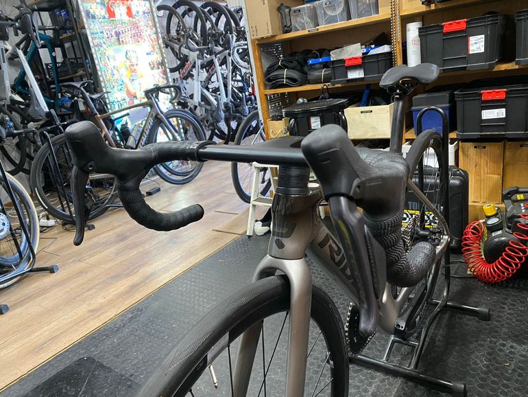 Used Ridley Falcn RS - Shimano Ultegra DI2 2x12sp 2025 2025 Road & Gravel, Light Gray — image 6 of 7