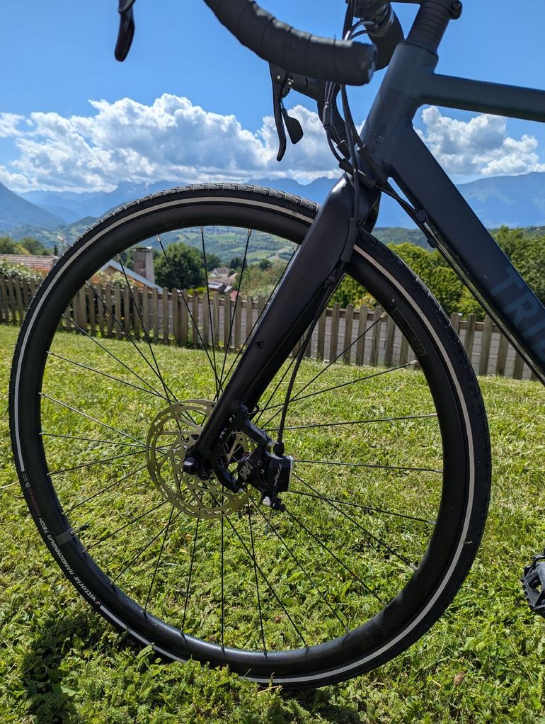 Used TRIBAN RC520 Disc Road Bike - 105 2021 2021 Road & Gravel, Blue — image 5 of 5
