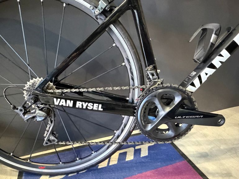 Used Van rysel EDR CF Ultegra Men's Road Bike 2022 2022 Road & Gravel — image 3 of 9