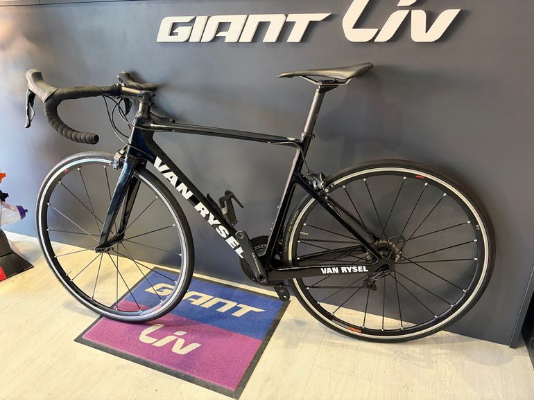 Used Van rysel EDR CF Ultegra Men's Road Bike 2022 2022 Road & Gravel — image 2 of 9