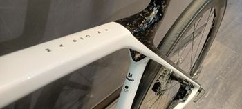 Used Trek Madone SL 6 AXS 2027 2027 Road & Gravel, White — image 7 of 12