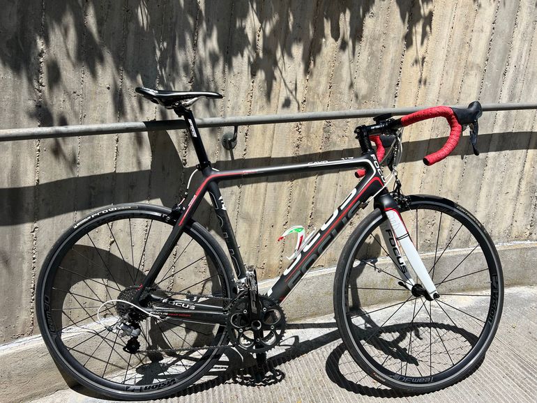 Used Focus Cayo Shimano Ultegra 2016 Road & Gravel, Black — image 1 of 9
