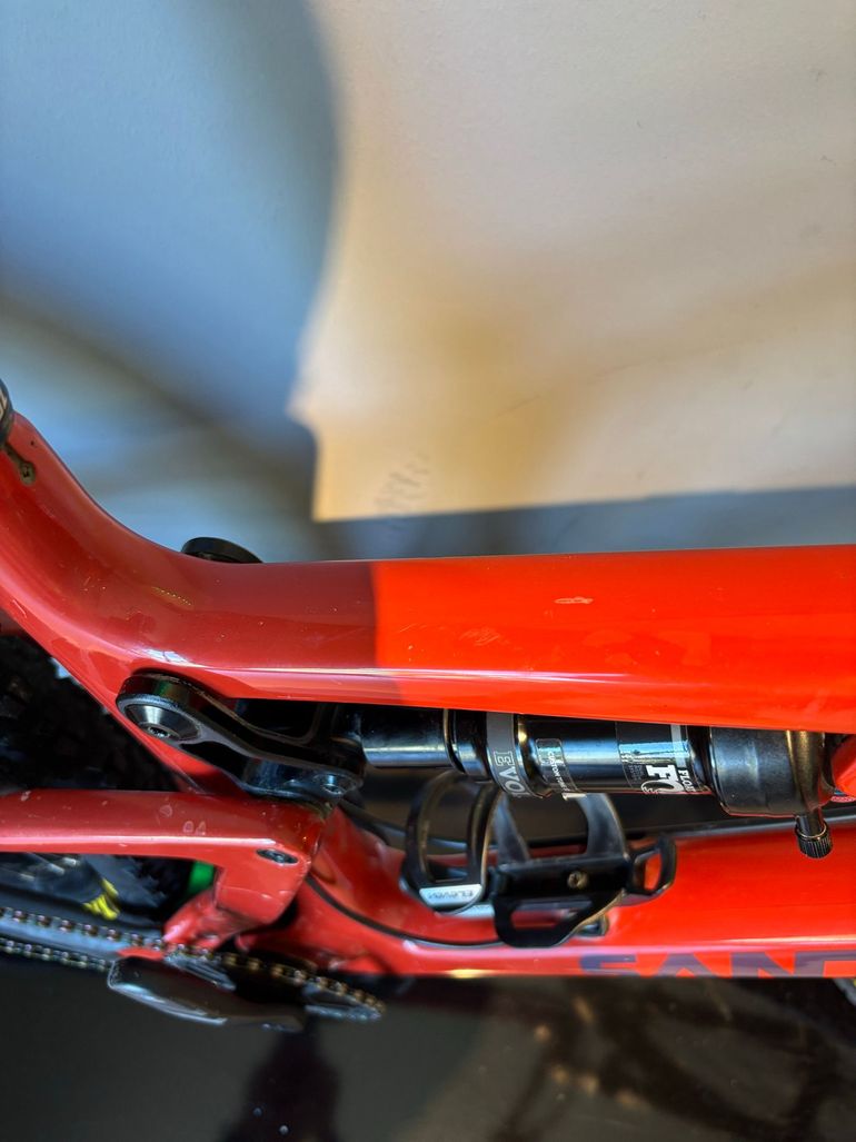 Used Santa Cruz BLUR R / TR / Carbon C / 29 2023 2023 Mountainbike — image 11 of 21