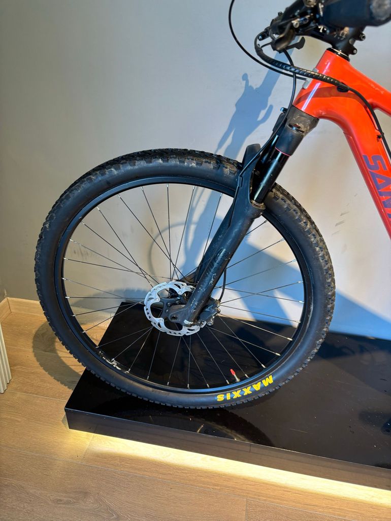 Used Santa Cruz BLUR R / TR / Carbon C / 29 2023 2023 Mountainbike — image 7 of 21