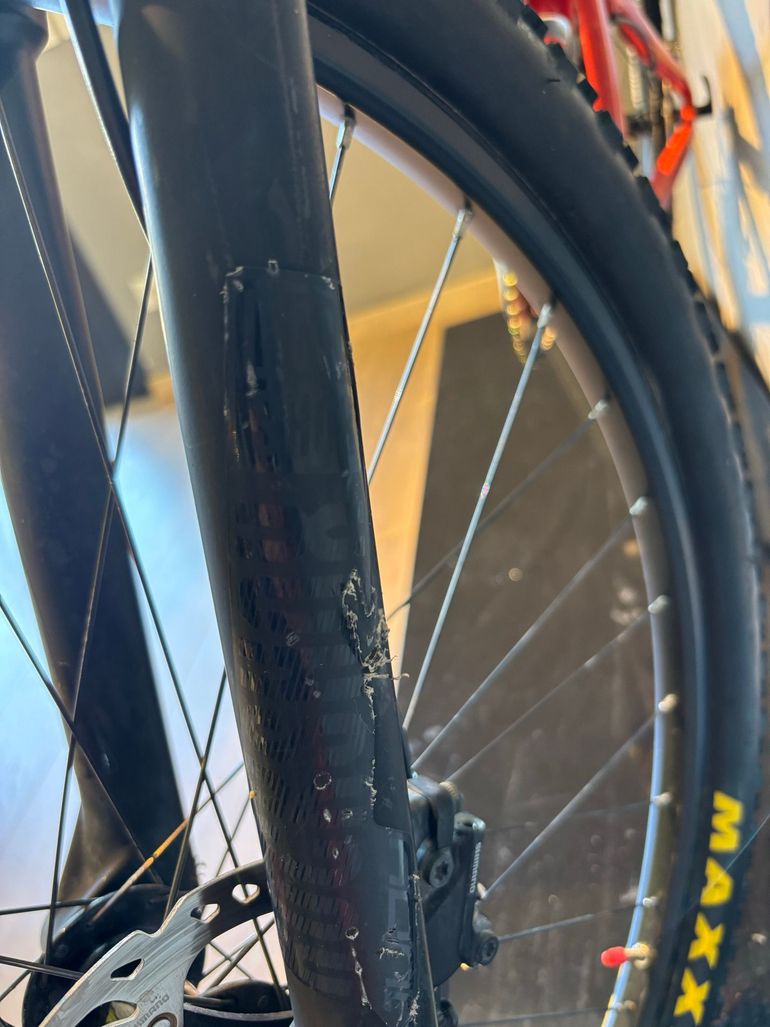 Used Santa Cruz BLUR R / TR / Carbon C / 29 2023 2023 Mountainbike — image 16 of 21
