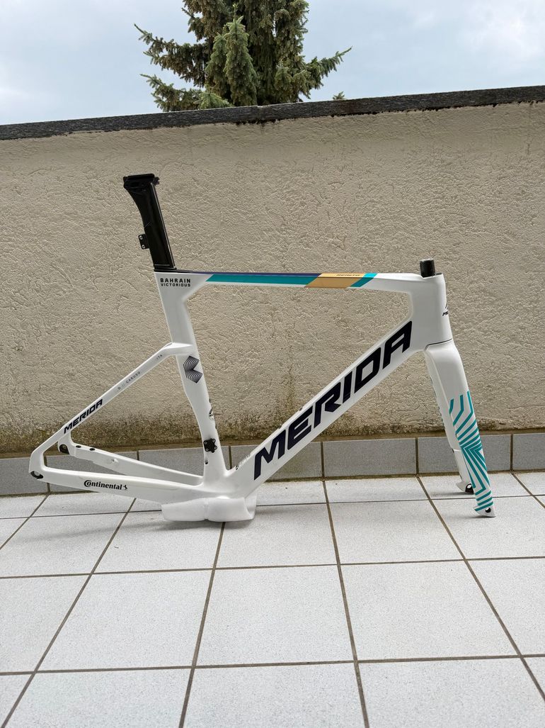 Used Merida REACTO TEAM 2026 Frameset 2026 Road & Gravel, White — image 1 of 4
