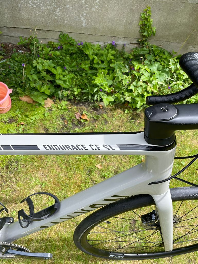 Used Canyon Endurace CF SL 8 Disc 2022 2022 Road & Gravel — image 5 of 13