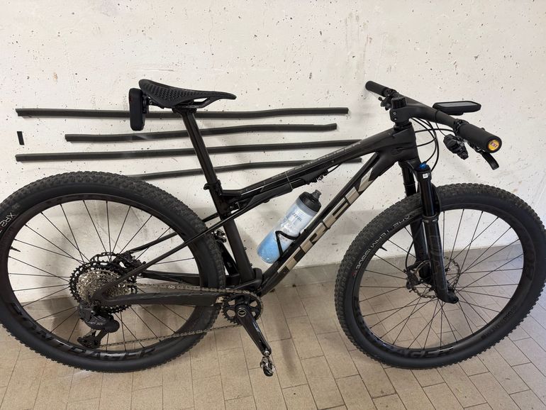 Used Trek Supercaliber 9.8 XT 2023 Frameset 2023 Mountainbike, Black, 29 — image 2 of 4