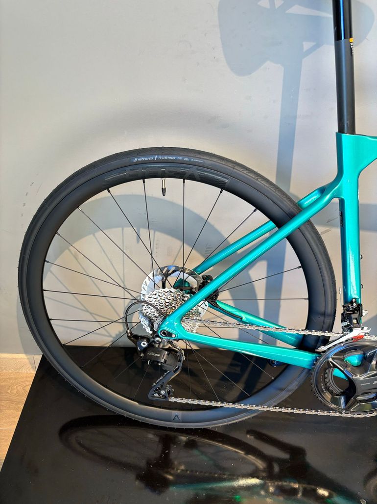 Used Bianchi Sprint 105 2025 2025 Road & Gravel — image 15 of 16