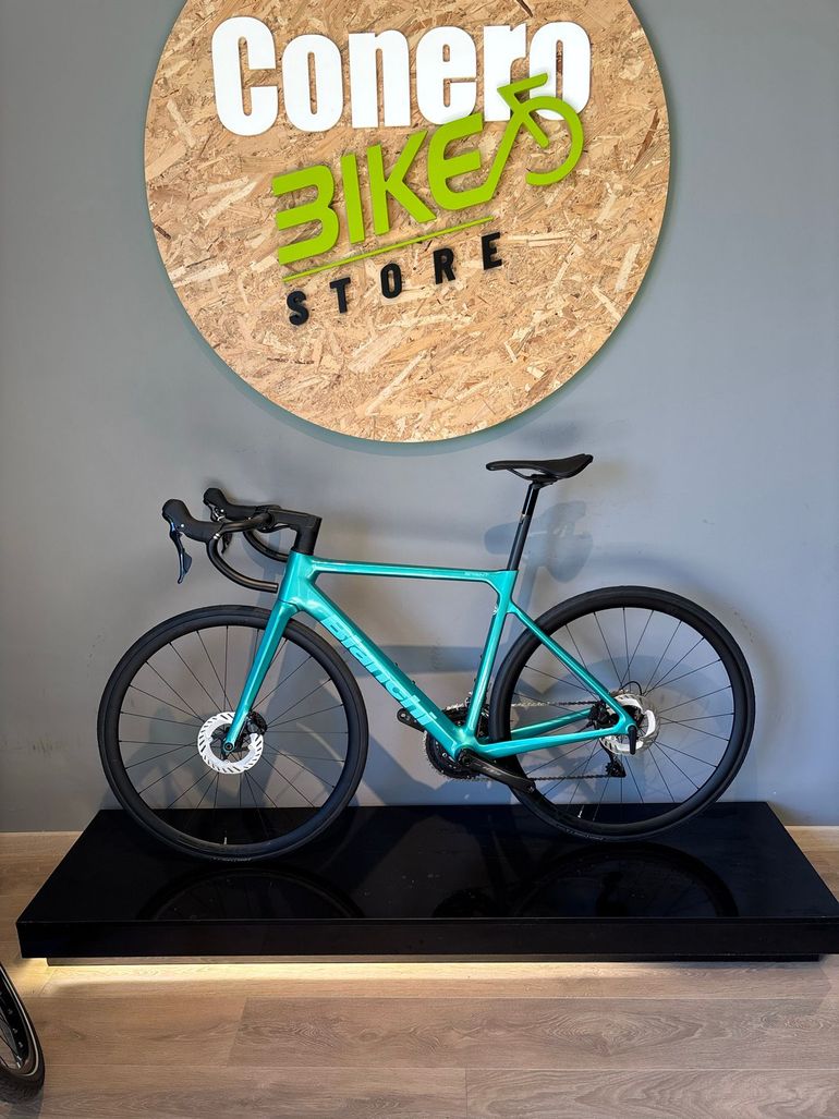 Used Bianchi Sprint 105 2025 2025 Road & Gravel — image 2 of 16