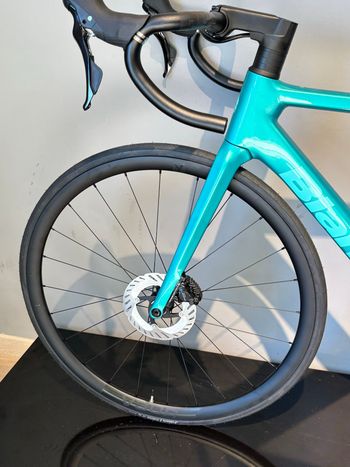 Used Bianchi Sprint 105 2025 2025 Road & Gravel — image 10 of 16