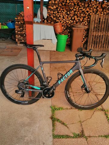 Brugt Factor O2 Vam Sram Force 2022 Road & Gravel — billede 1 af 5