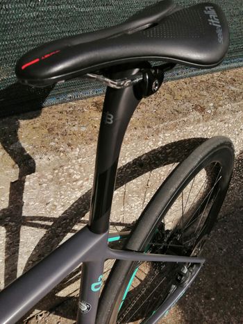 Used Factor O2 Vam Sram Force 2022 Road & Gravel — image 4 of 5