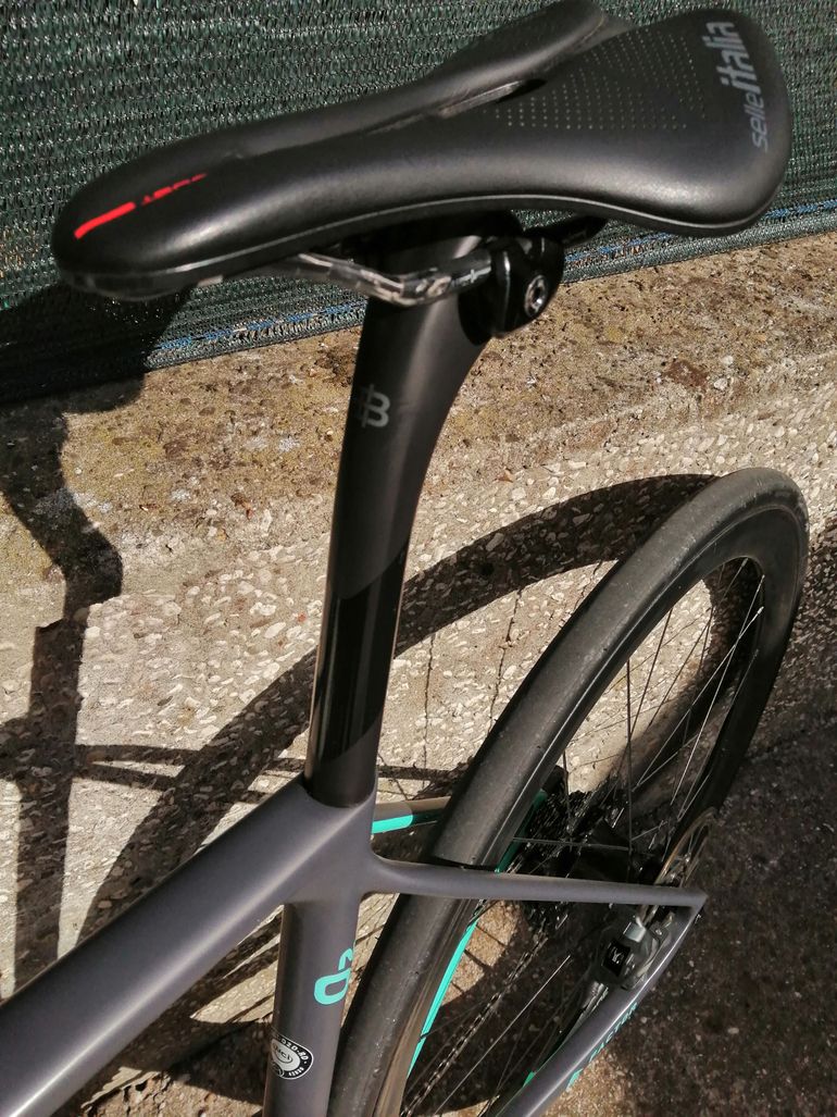 Used Factor O2 Vam Sram Force 2022 Road & Gravel — image 4 of 5