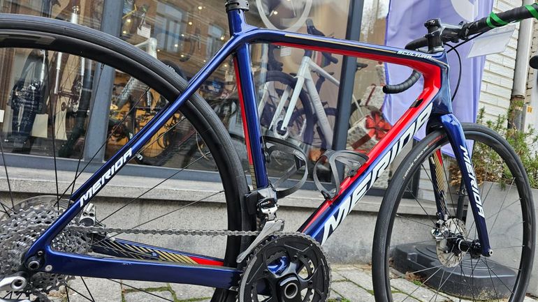Used Merida Scultura Bahrain Edition Disc Sram Red Etap Axs 2020 Road & Gravel, Blue — image 3 of 17