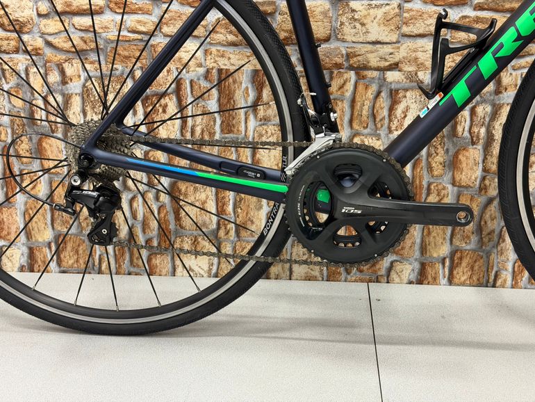 Used Trek Émonda SL 5 2020 2020 Road & Gravel, Black — image 2 of 11