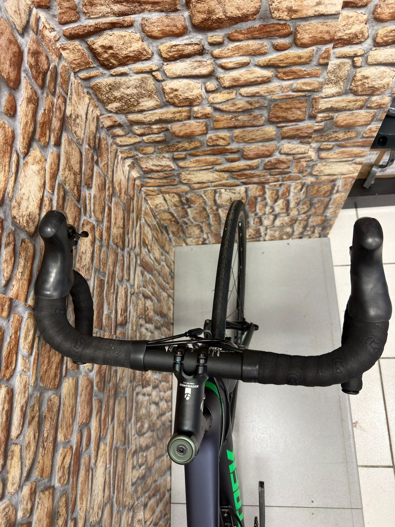 Used Trek Émonda SL 5 2020 2020 Road & Gravel, Black — image 11 of 11