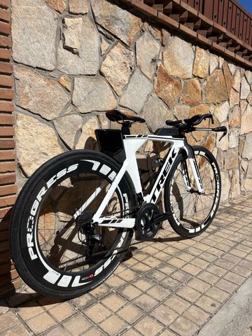 Used Trek Speed Concept 7.0 2016 2016 Road & Gravel, White — image 2 of 11