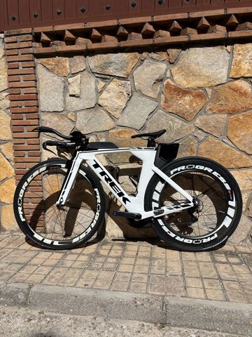 Used Trek Speed Concept 7.0 2016 2016 Road & Gravel, White — image 4 of 11