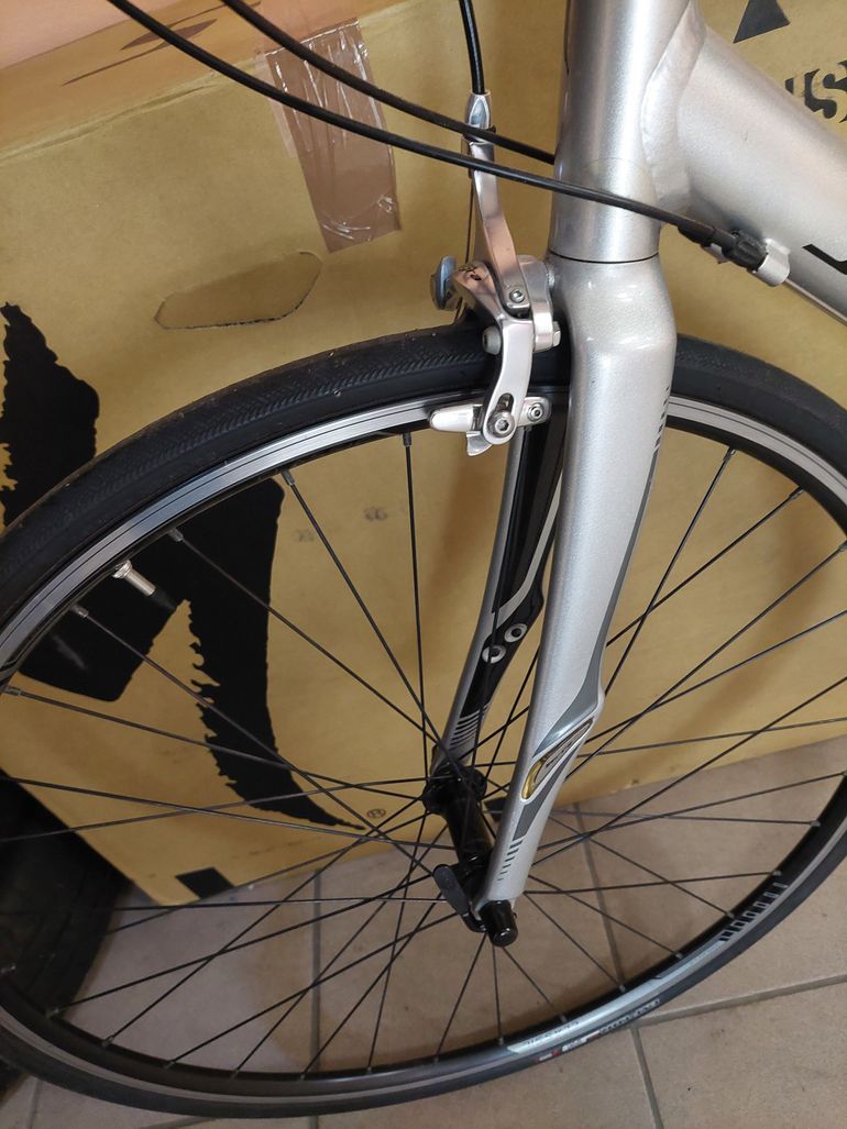 Used Specialized Secteur Elite 2014 2014 Road & Gravel, Light Gray — image 13 of 19