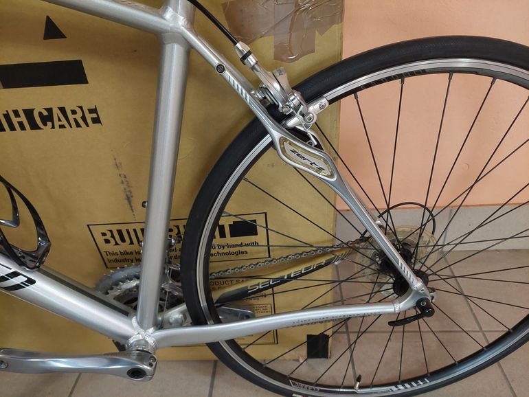 Used Specialized Secteur Elite 2014 2014 Road & Gravel, Light Gray — image 9 of 19