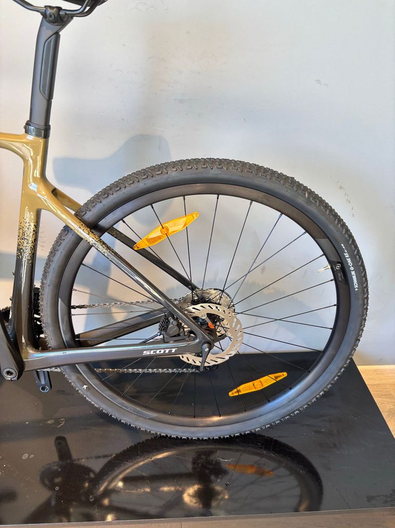 Used Scott Addict Gravel 40 2025 2025 Road & Gravel, Green — image 12 of 12