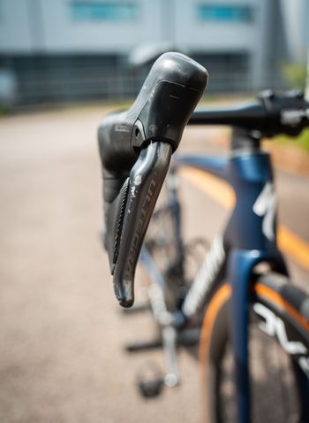 Used Specialized Tarmac SL8 Expert - Shimano Ultegra Di2 2025 2025 Road & Gravel, Blue — image 9 of 13