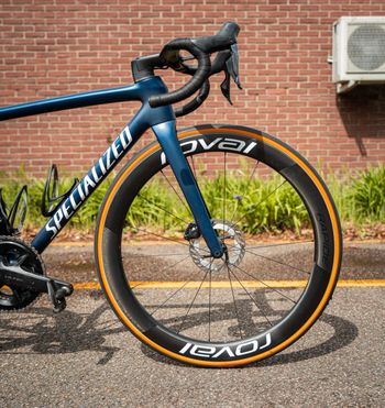 Used Specialized Tarmac SL8 Expert - Shimano Ultegra Di2 2025 2025 Road & Gravel, Blue — image 12 of 13