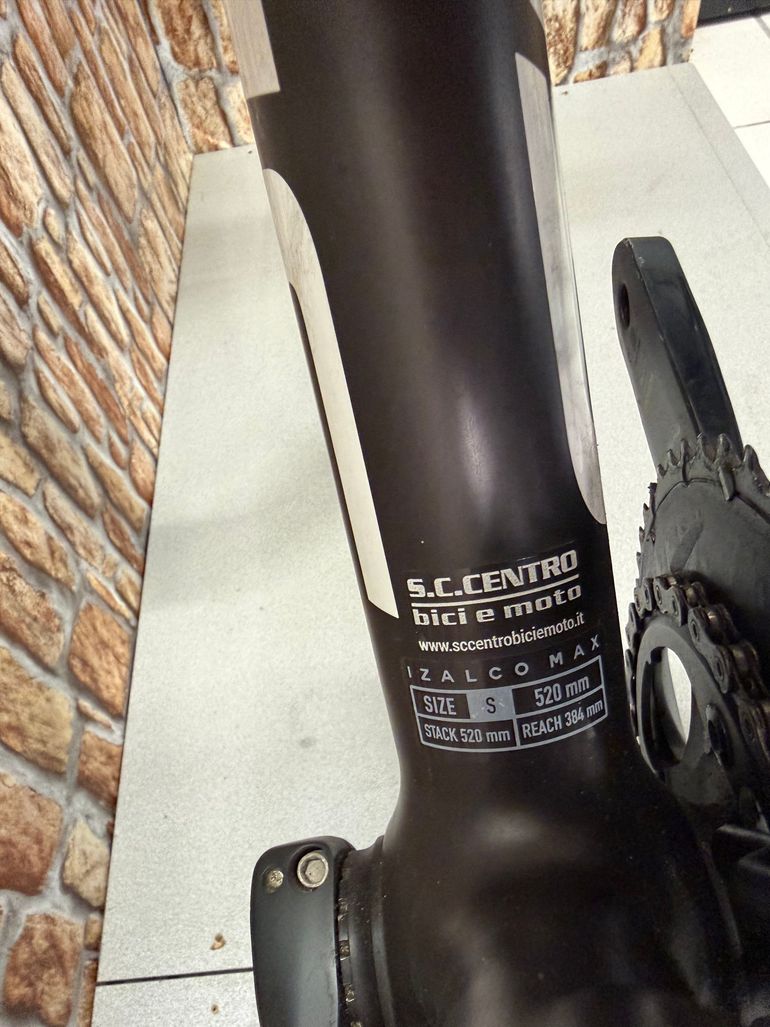 Used Focus IZALCO MAX Ultegra 2018 2018 Road & Gravel, Schwarz — image 6 of 9