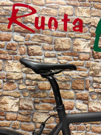 Used Focus IZALCO MAX Ultegra 2018 2018 Road & Gravel, Schwarz — image 9 of 9