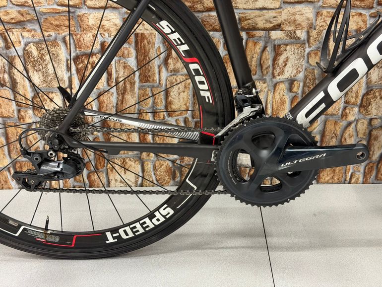 Used Focus IZALCO MAX Ultegra 2018 2018 Road & Gravel, Schwarz — image 2 of 9