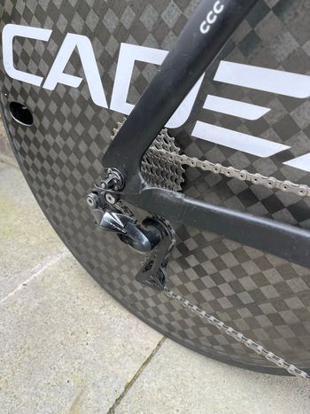 Used Giant Trinity Shimano Dura Ace Di2 2019 Road & Gravel — image 9 of 24