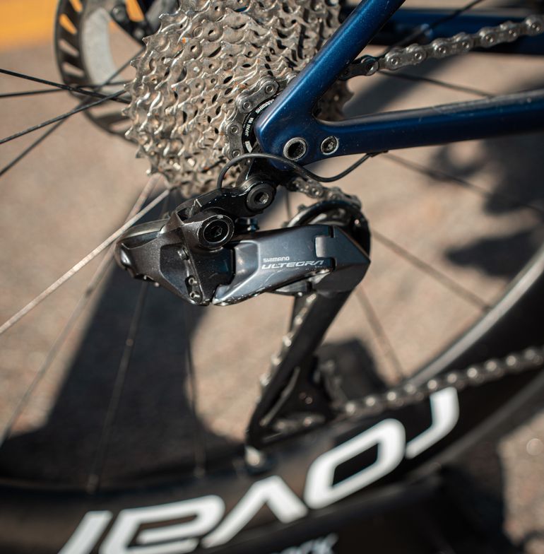 Used Specialized Tarmac SL8 Expert - Shimano Ultegra Di2 2025 2025 Road & Gravel, Blue — image 4 of 13