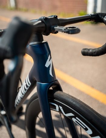 Used Specialized Tarmac SL8 Expert - Shimano Ultegra Di2 2025 2025 Road & Gravel, Blue — image 11 of 13