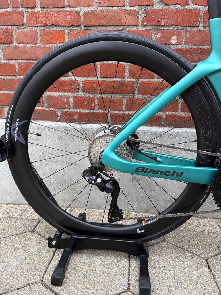 Used Bianchi Oltre Shimano Ultegra Di2 2026 Road & Gravel, Grün — image 2 of 15