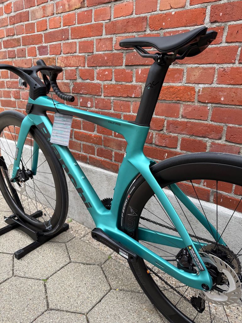 Used Bianchi Oltre Shimano Ultegra Di2 2026 Road & Gravel, Grün — image 12 of 15