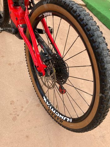 Used Specialized Turbo Levo Comp 2020 2020 Mountainbike, Red — image 4 of 6