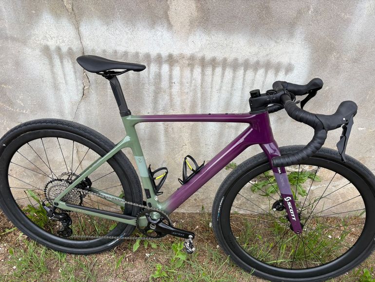 Used Scott Addict Gravel 40 2025 2025 Road & Gravel, Purple — image 1 of 10