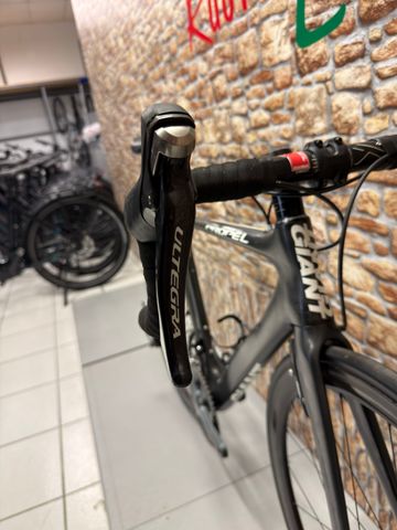Used Giant Propel Advanced SL 2 2016 2016 Road & Gravel, Black — image 4 of 10
