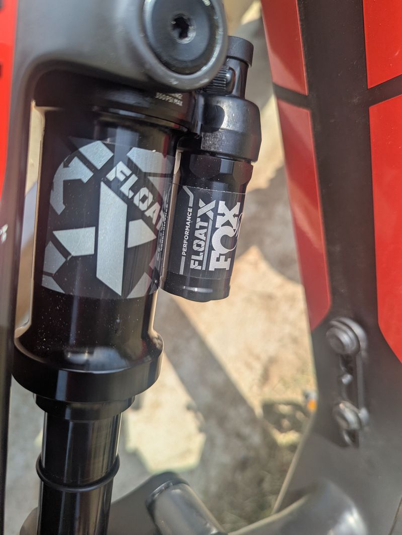 Rotwild R.X750 CORE 2022 2022 Mountainbike de segunda mano, Rojo — imagen 10 de 17
