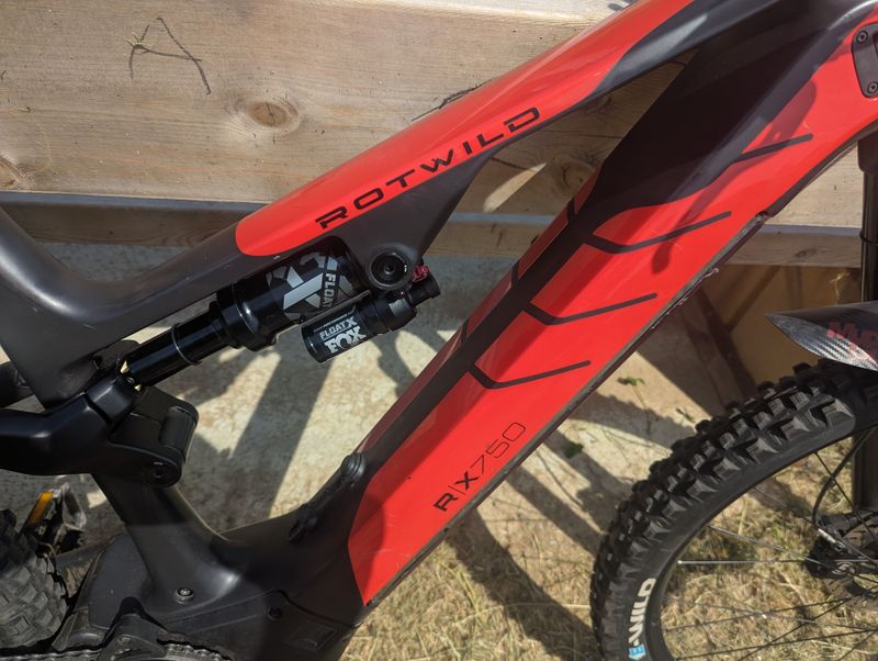 Rotwild R.X750 CORE 2022 2022 Mountainbike de segunda mano, Rojo — imagen 6 de 17