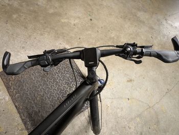 Used Giant Explore E+ 1 625Wh 2022 2022 Urban — image 2 of 5
